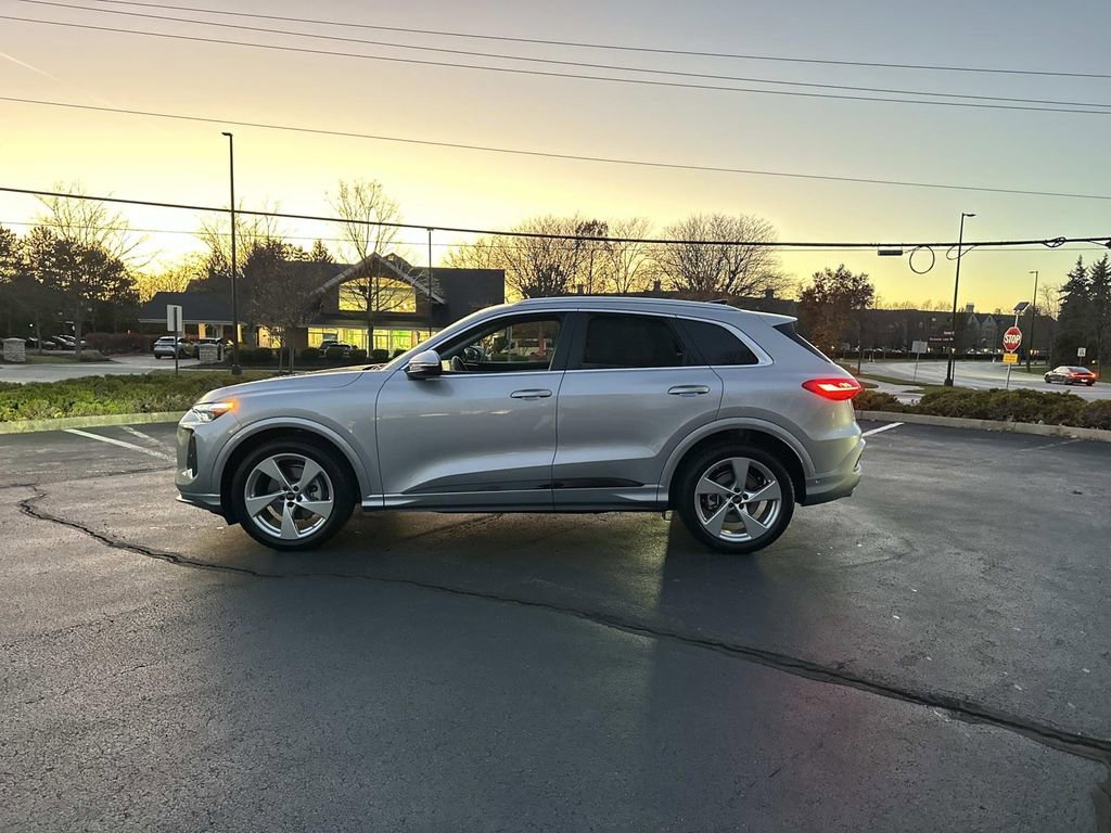 New 2025 Audi Q5 Prestige image 4
