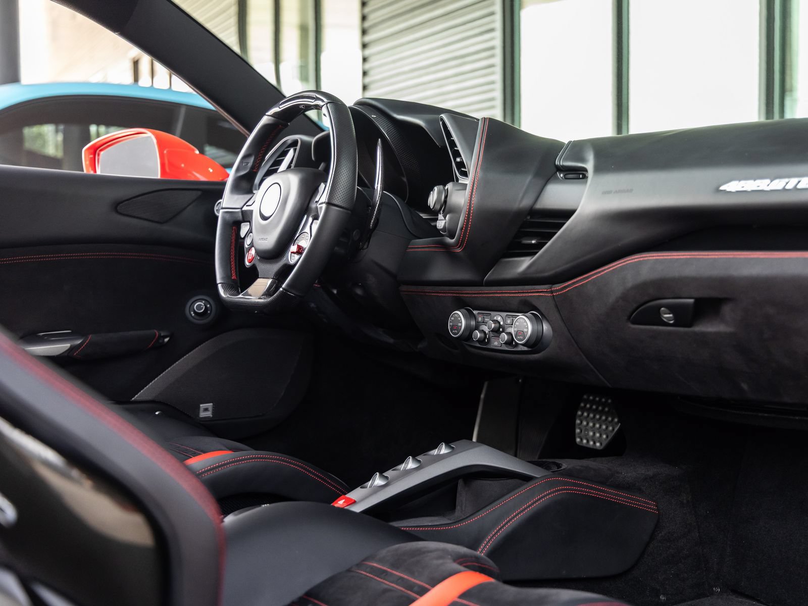Used 2017 Ferrari 488 GTB RWD image 48
