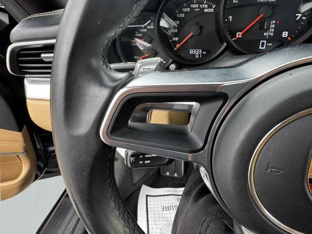 Used 2019 Porsche 911 Targa 4 AWD/4WD image 29