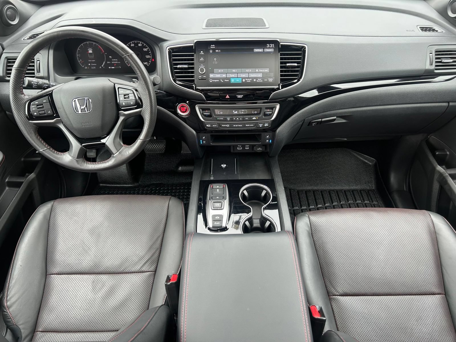 Used 2025 Honda Ridgeline Black Edition image 13