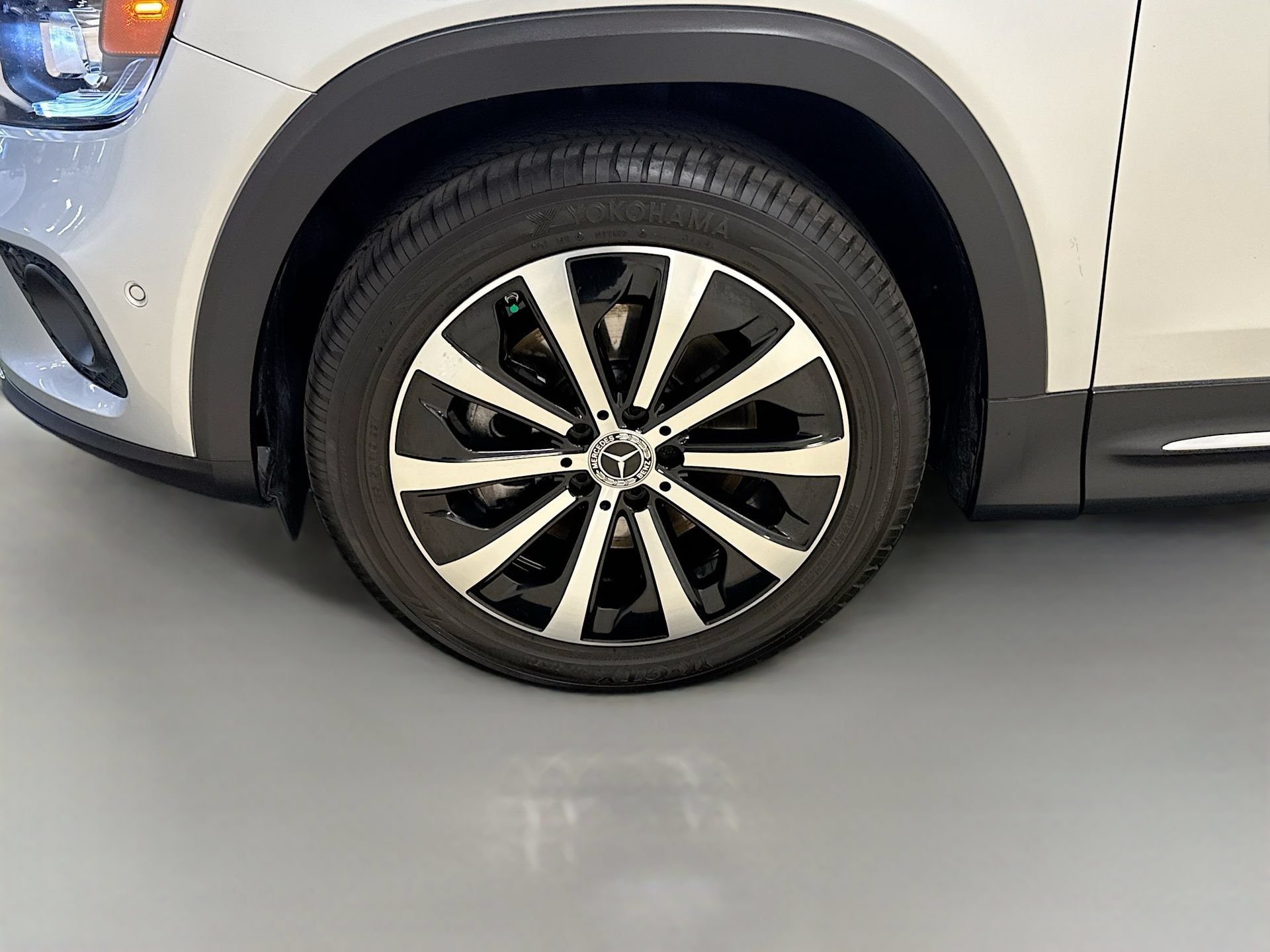 Used 2022 Mercedes-Benz GLB 250 image 30