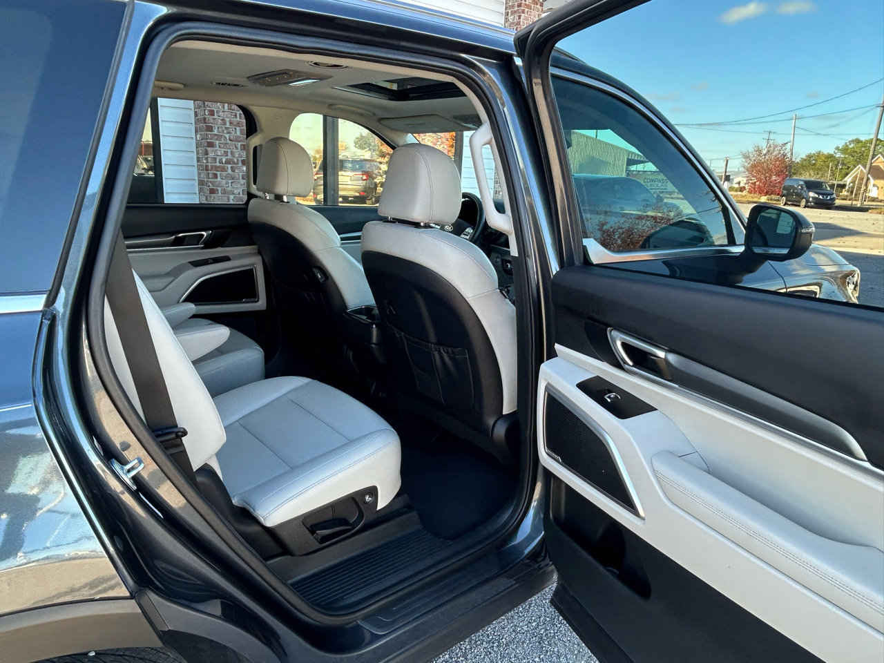 Used 2020 Kia Telluride S image 30
