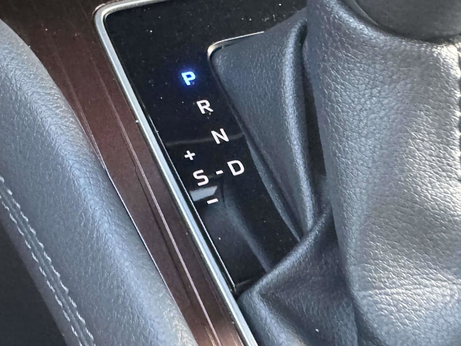 Certified 2023 Toyota Sienna LE image 28