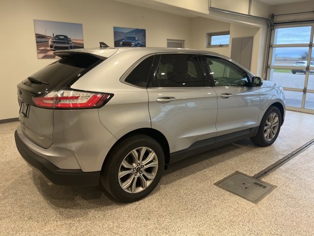Used 2024 Ford Edge Titanium image 5