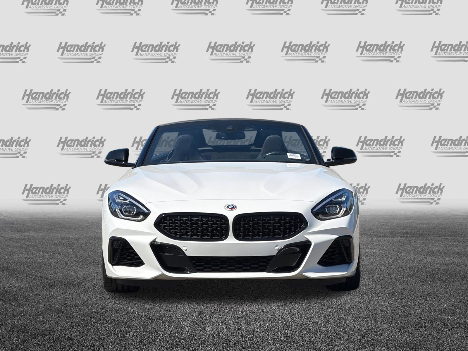 Used 2022 BMW Z4 M40i w/ Premium Package image 10