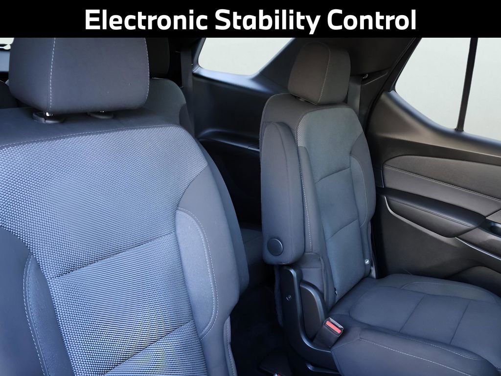 Used 2023 Chevrolet Traverse LT image 15