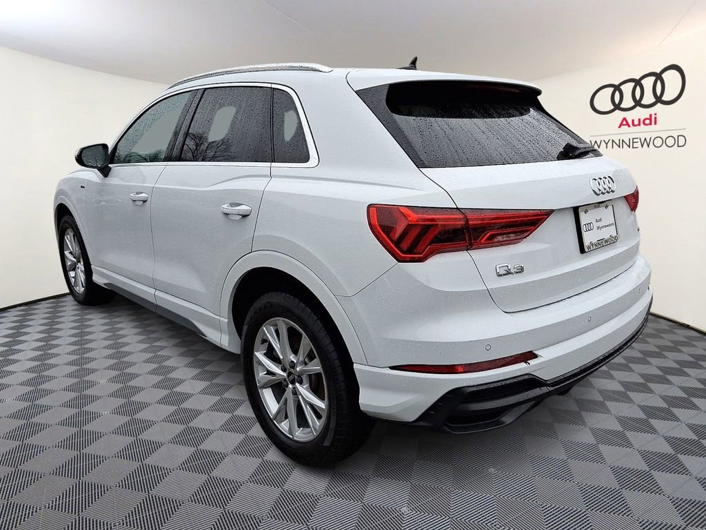 Certified 2022 Audi Q3 2.0T Premium Plus image 4