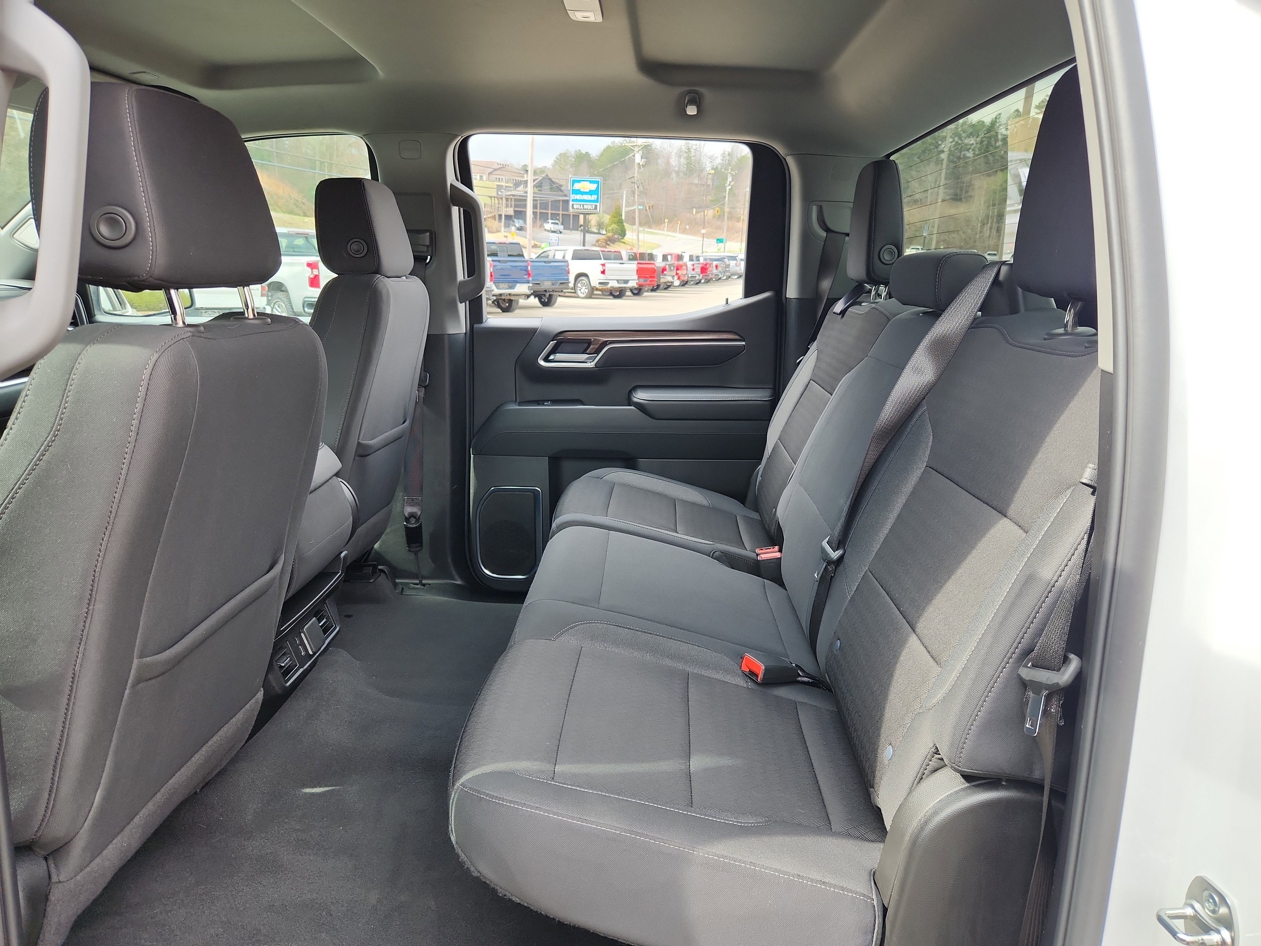 Used 2025 Chevrolet Silverado 1500 LT image 37