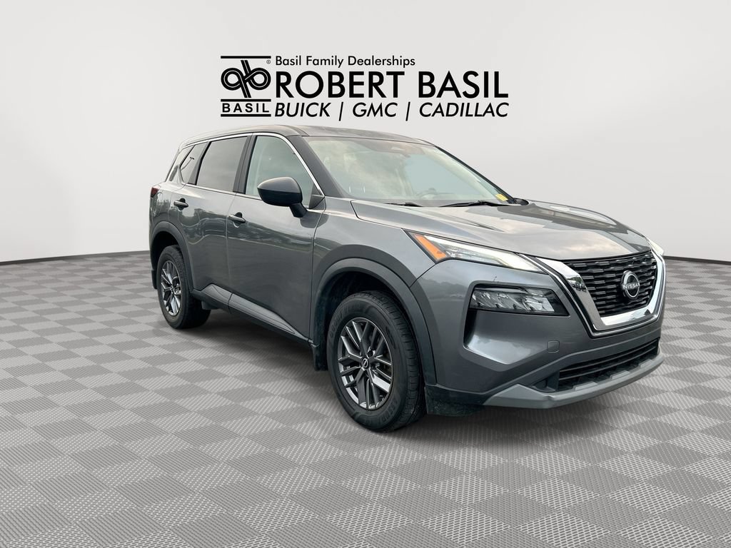 Used 2023 Nissan Rogue S AWD/4WD image 2
