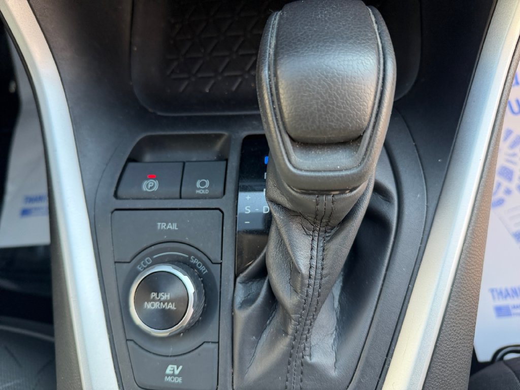 Used 2022 Toyota RAV4 XLE w/ Convenience Package AWD/4WD image 19