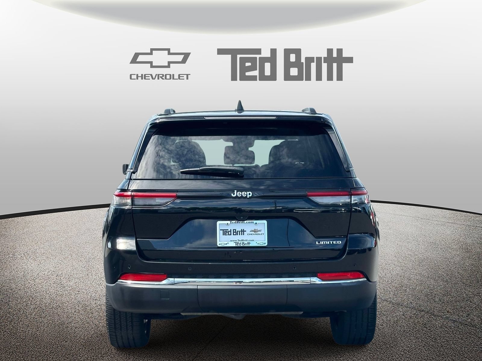 Used 2022 Jeep Grand Cherokee Limited RWD image 5