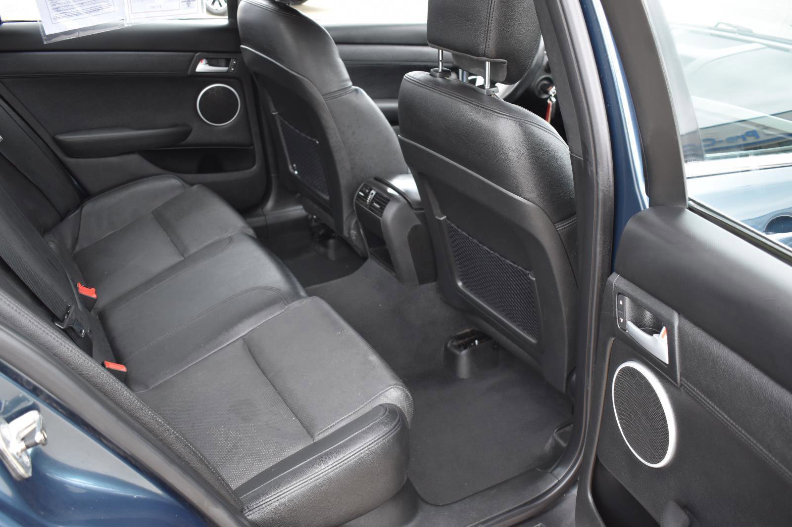 Used 2009 Pontiac G8 GT w/ Premium Package RWD image 14
