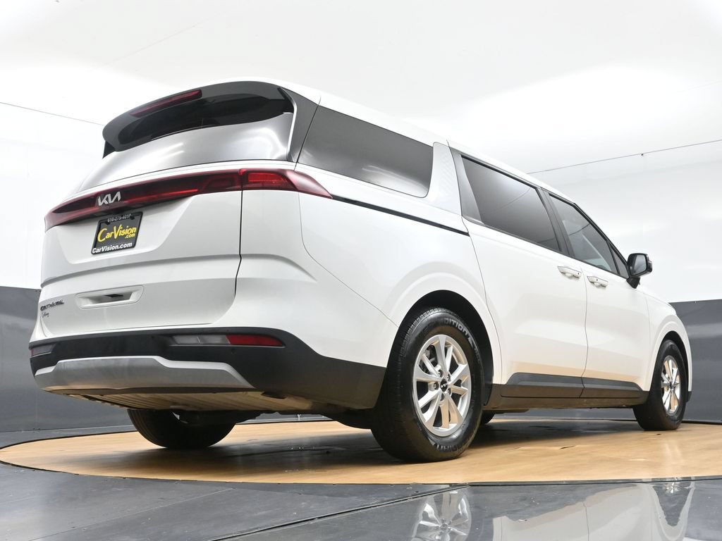 Used 2022 Kia Carnival LX FWD image 52