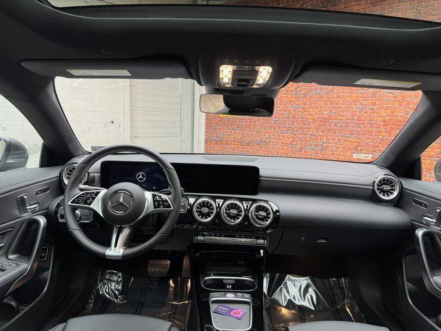 Used 2025 Mercedes-Benz CLA 250 4MATIC image 12