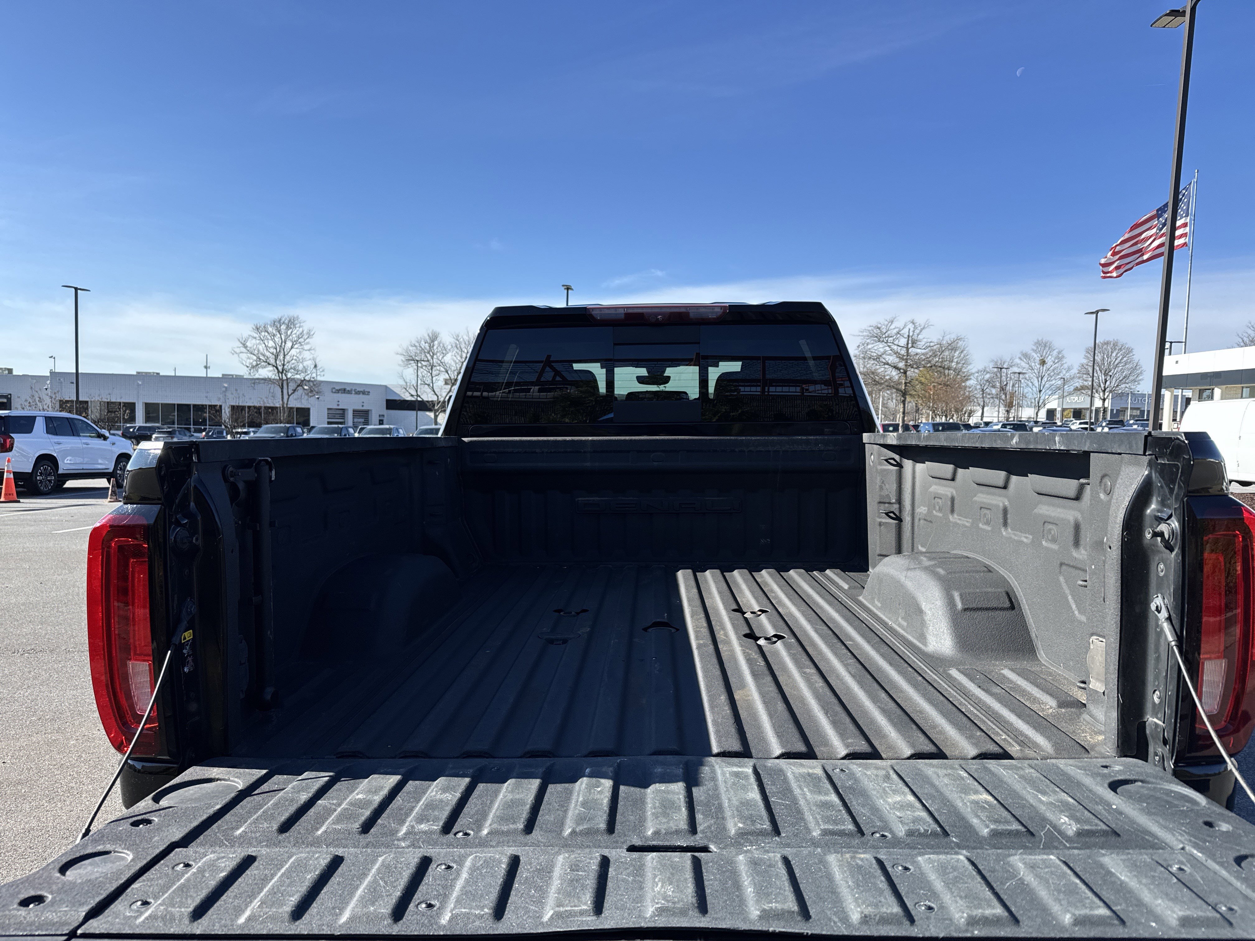 Used 2021 GMC Sierra 2500 Denali w/ Denali Ultimate Package image 32