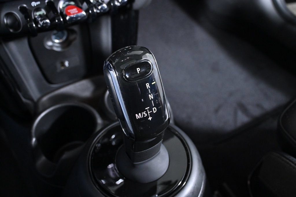 Used 2023 MINI Cooper S w/ Signature Upholstery Package FWD image 18