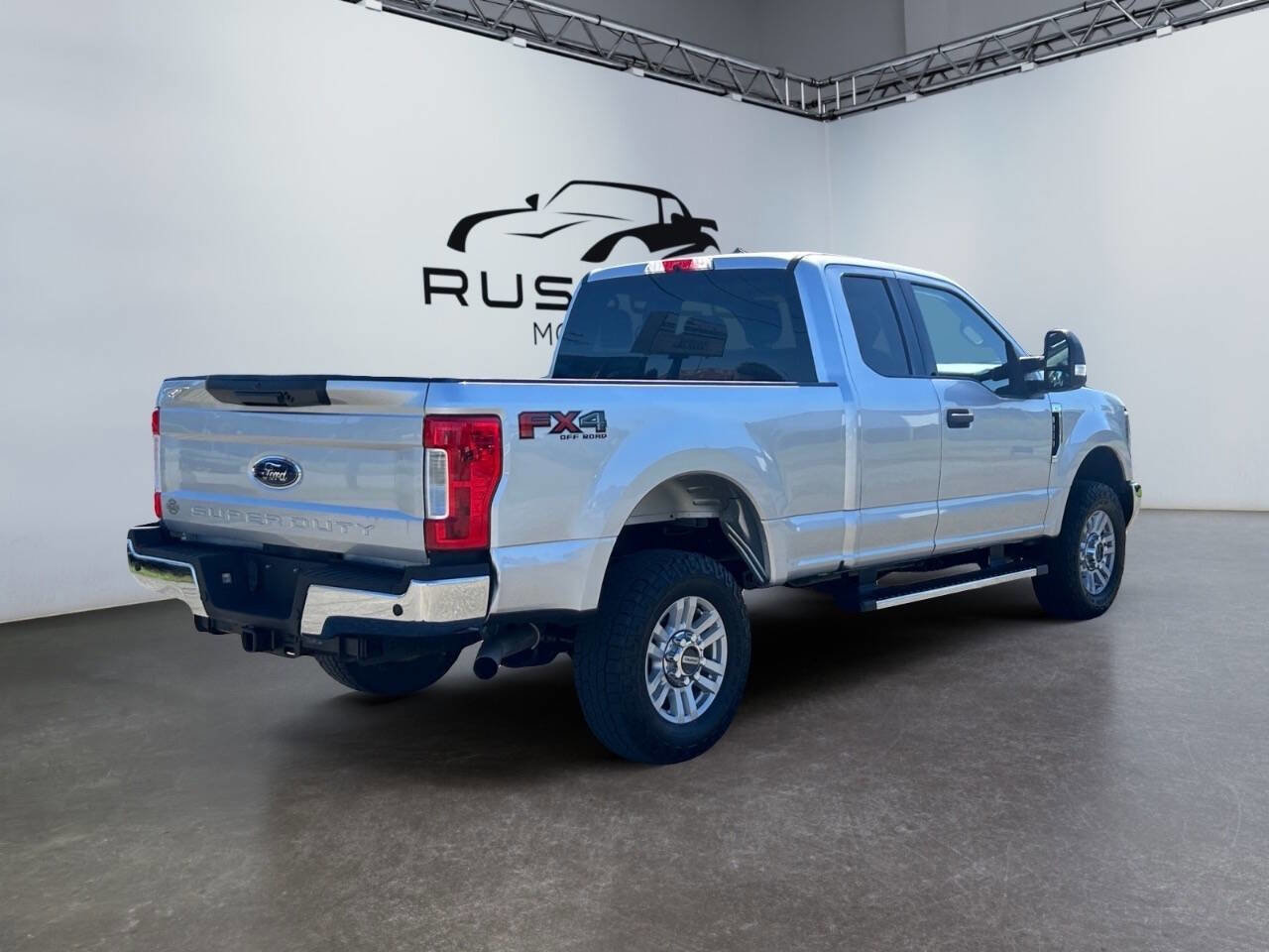 Used 2019 Ford F250 XLT w/ XLT Value Package image 5