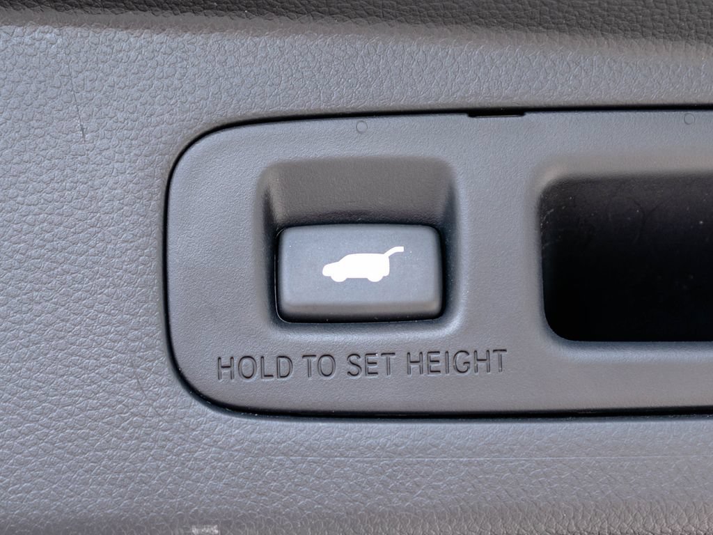 Used 2025 Honda CR-V EX-L image 43
