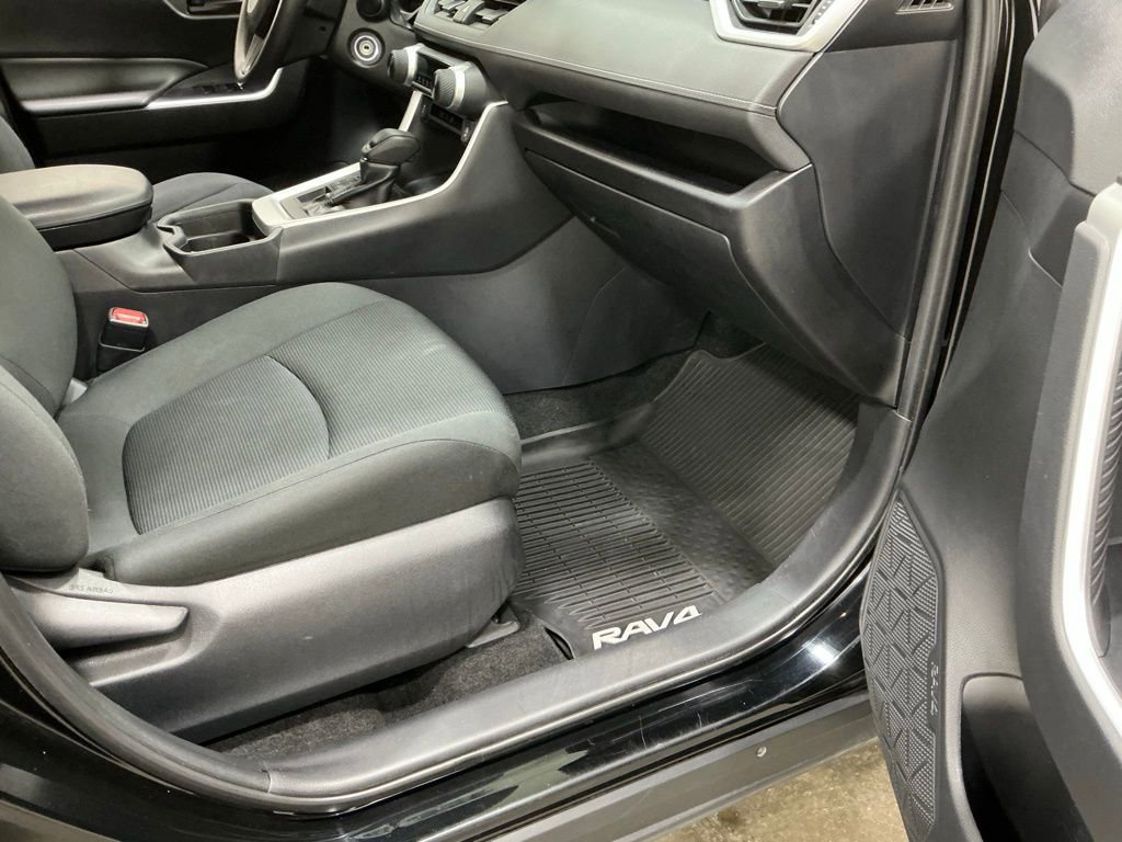 Used 2019 Toyota RAV4 LE w/ All Weather Liner Package image 34