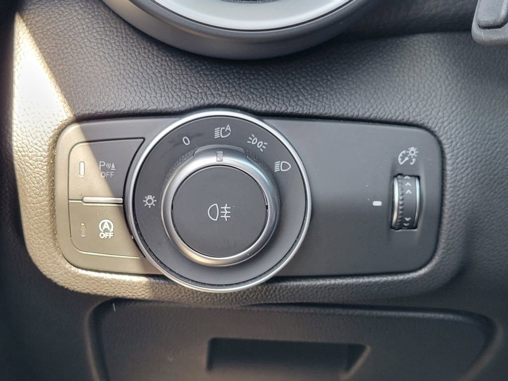 Used 2022 Alfa Romeo Giulia Veloce image 11