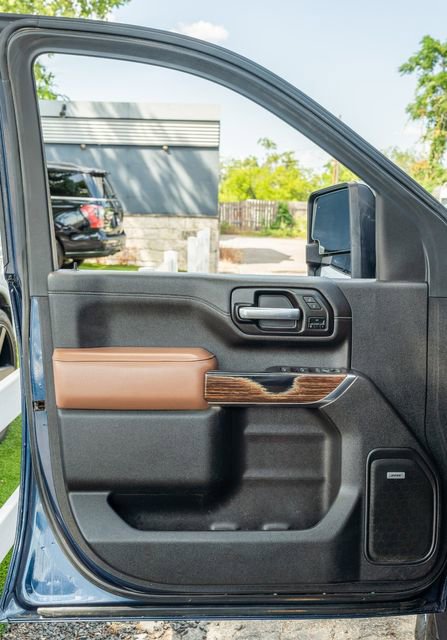 Used 2022 Chevrolet Silverado 3500 High Country image 17