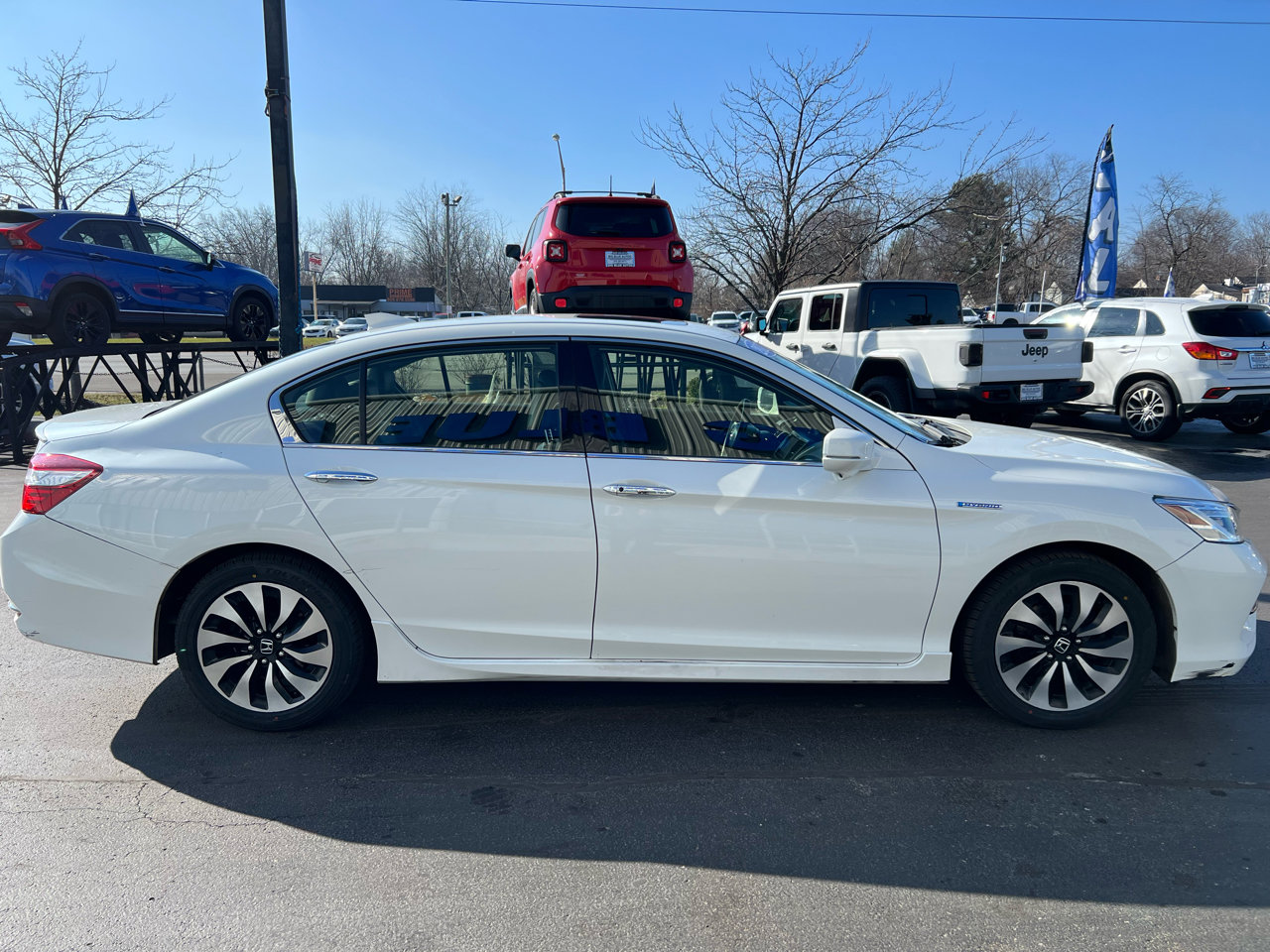 Used 2017 Honda Accord Touring image 7