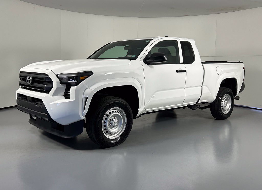 Used 2025 Toyota Tacoma SR RWD image 3