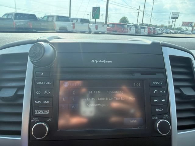 Used 2015 Nissan Xterra PRO-4X w/ Pro-4x Leather Package AWD/4WD image 17