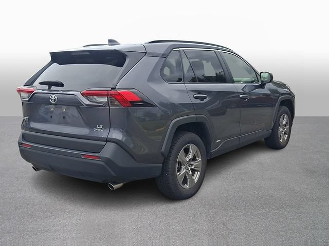 Used 2025 Toyota RAV4 LE AWD/4WD image 4