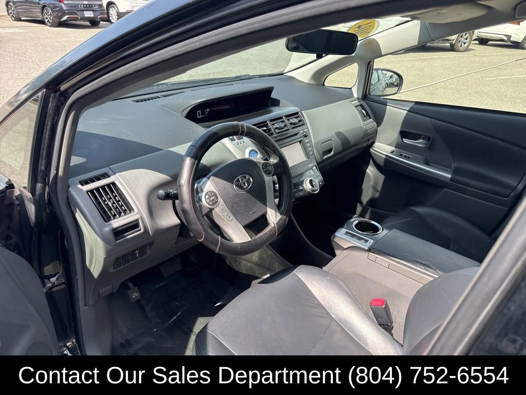 Used 2014 Toyota Prius V Three w/ Preferred Accessory Package FWD image 10