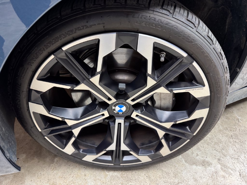 Certified 2025 BMW 330i xDrive Sedan AWD/4WD image 31