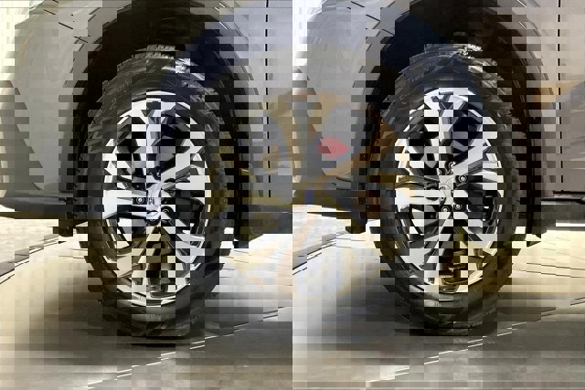 Used 2022 Subaru Outback Limited XT image 9