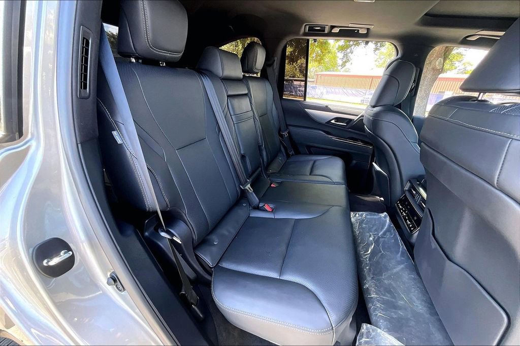 Used 2023 Lexus LX 600 F Sport AWD/4WD image 21