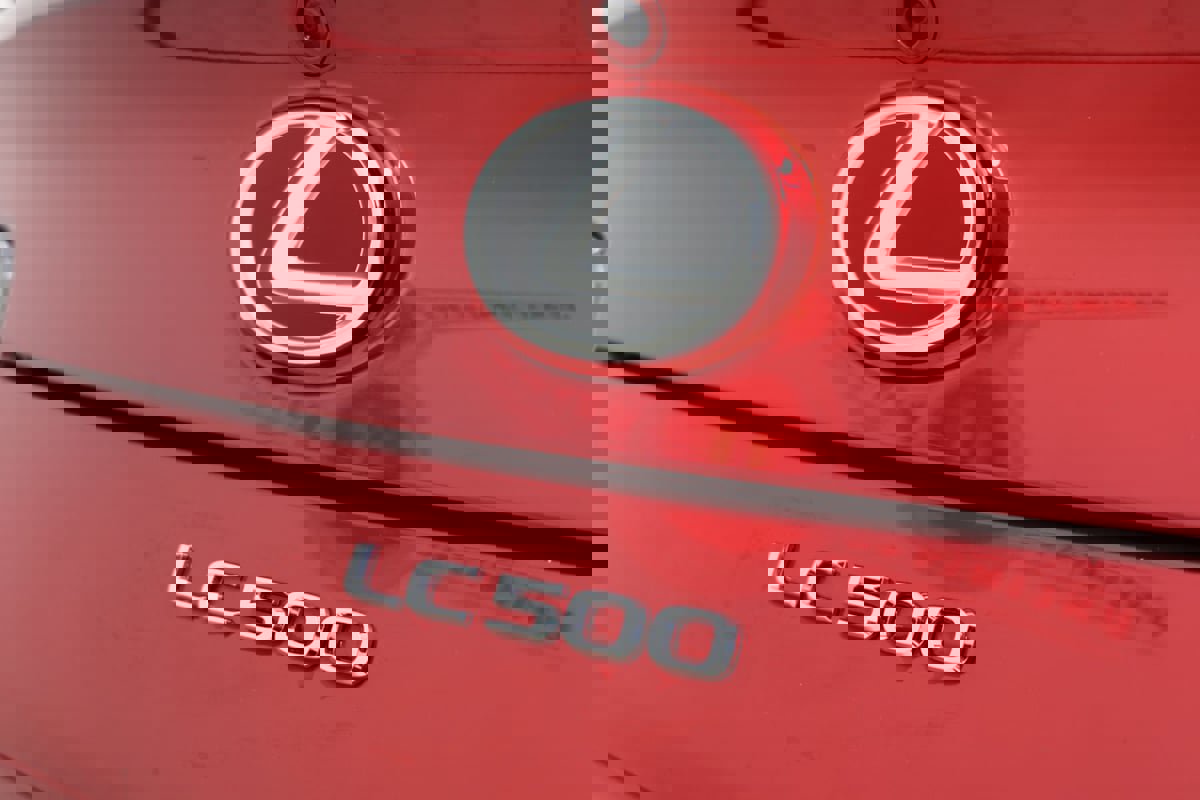 Used 2022 Lexus LC 500 Coupe w/ Performance Package image 15