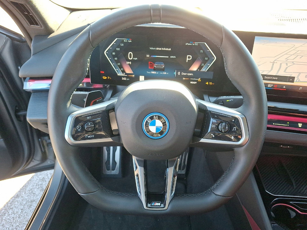Used 2025 BMW i5 xDrive40 w/ M Sport Package image 16