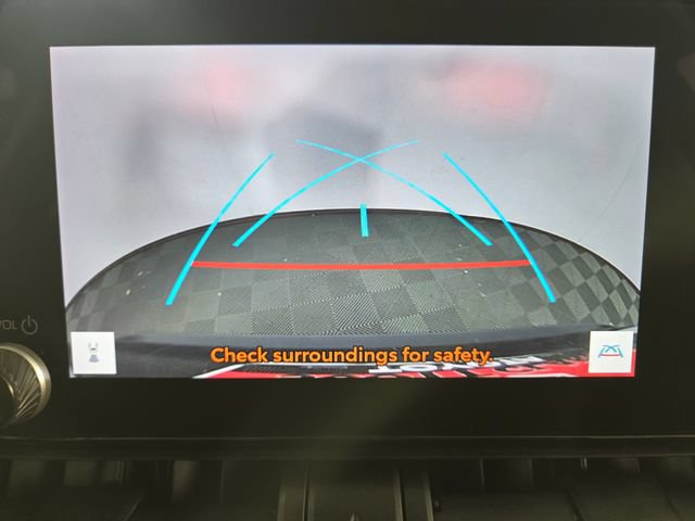 Used 2025 Toyota RAV4 XLE AWD/4WD image 15