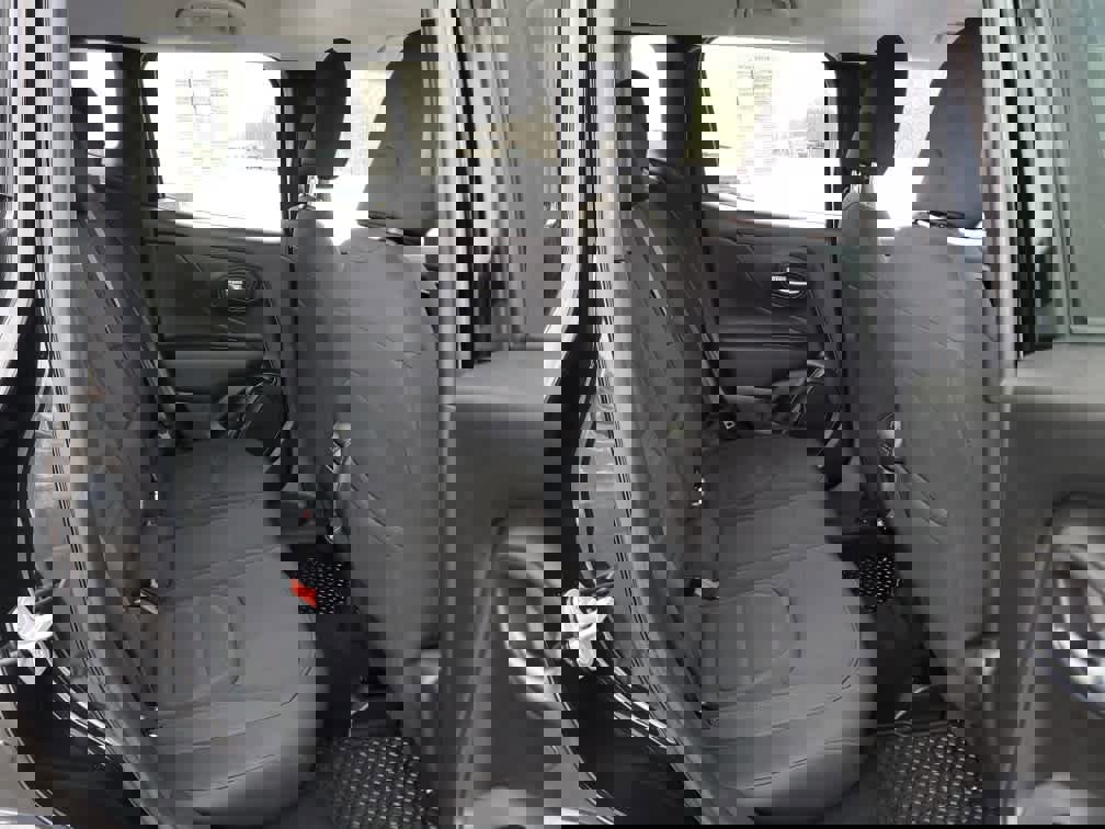 Used 2022 Jeep Renegade Latitude w/ Convenience Group image 22