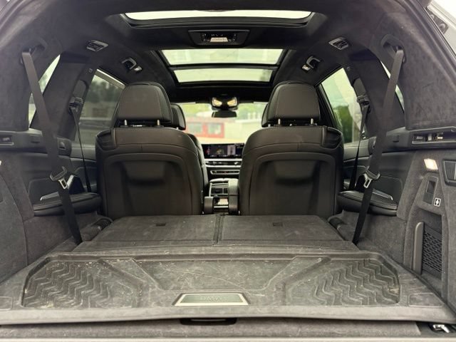 Used 2025 BMW X7 M60i AWD/4WD image 64