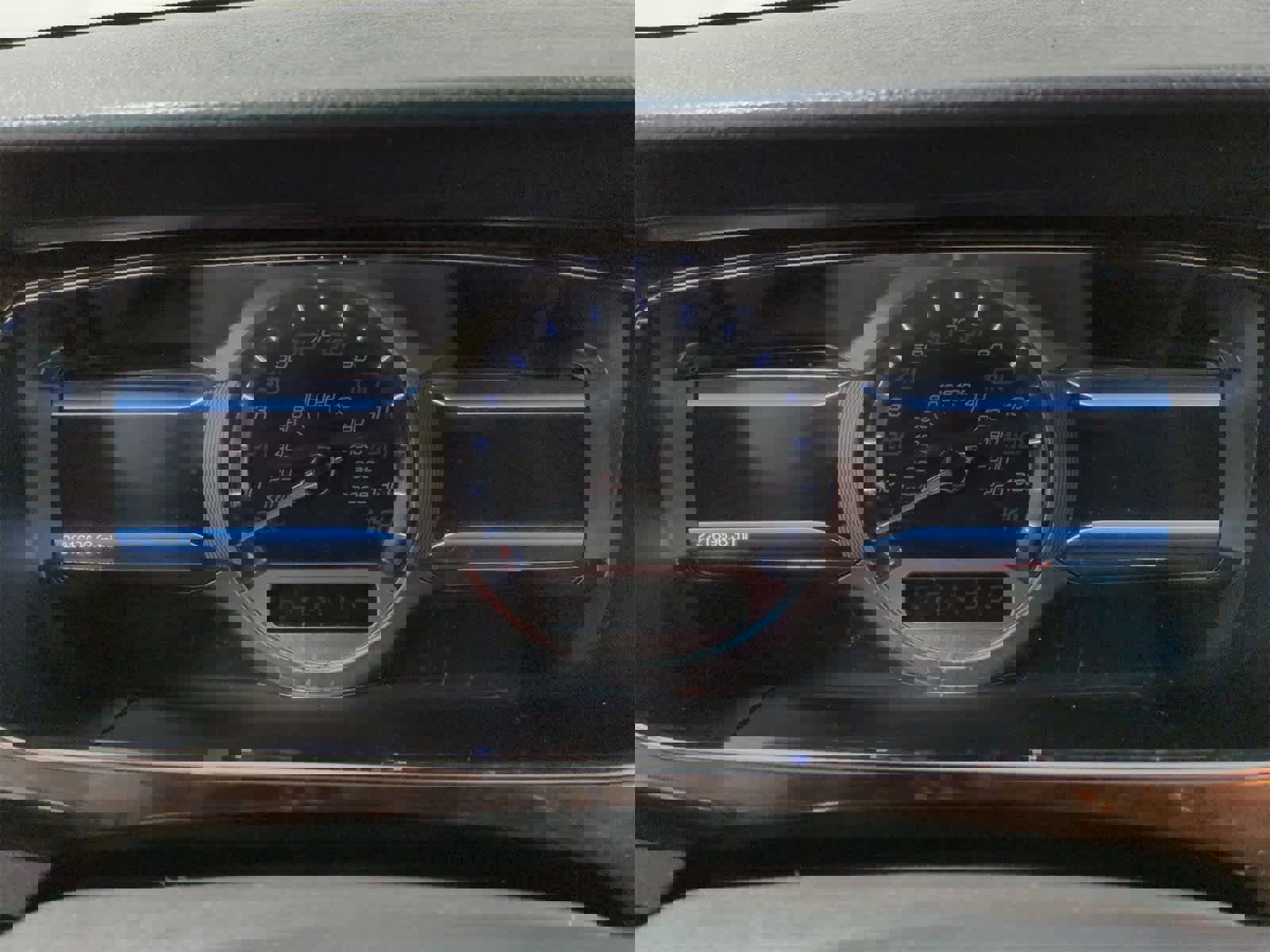 Used 2016 Ford Taurus Limited w/ Equipment Group 301A image 35