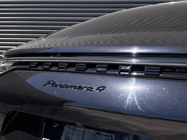 Certified 2023 Porsche Panamera 4 Platinum Edition AWD/4WD image 30