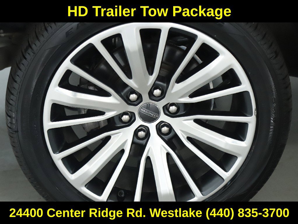 Used 2024 Jeep Grand Wagoneer Series III w/ HD Trailer Tow Package AWD/4WD image 12