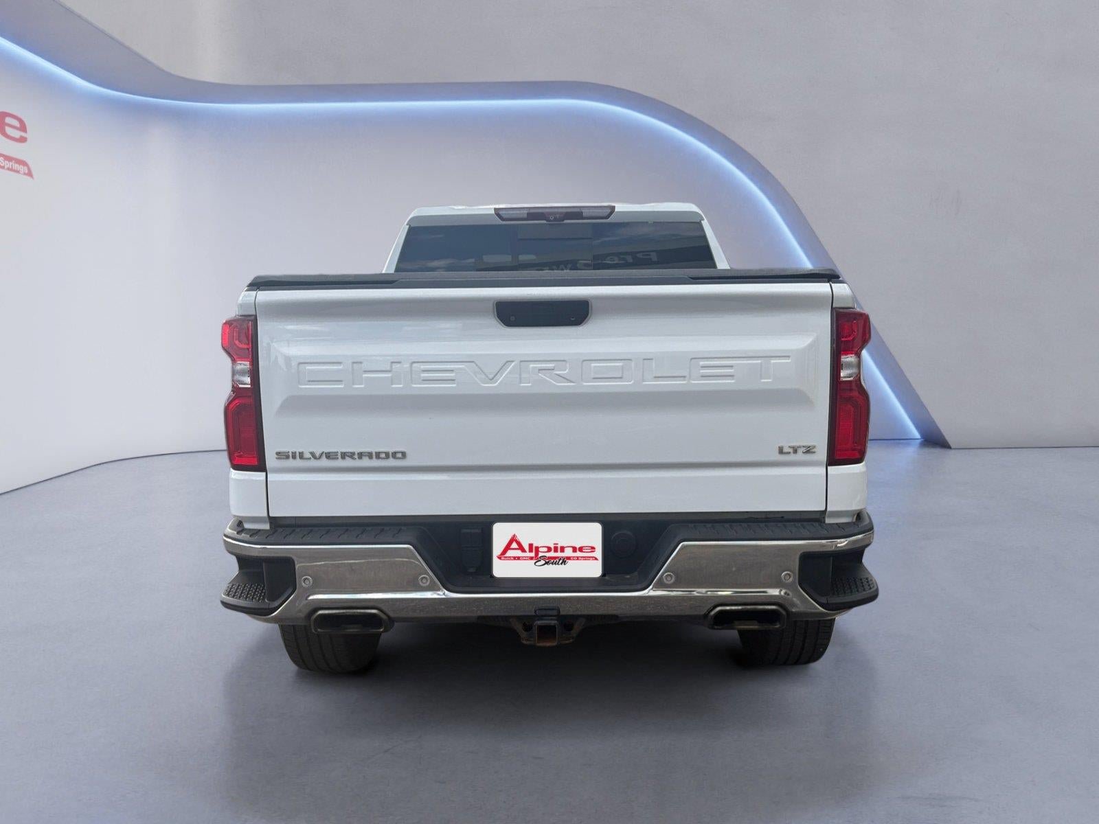 Used 2020 Chevrolet Silverado 1500 LTZ w/ LTZ Plus Package AWD/4WD image 4