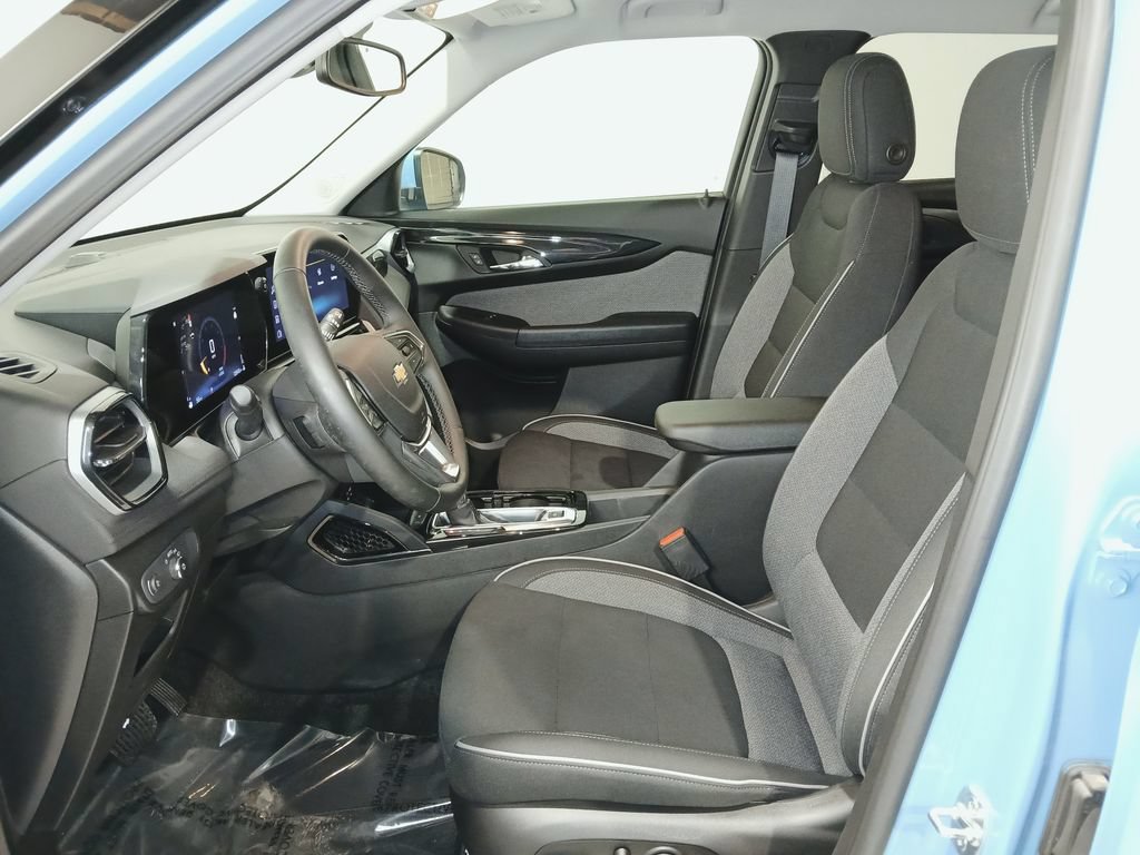 Used 2024 Chevrolet TrailBlazer LT w/ Convenience Package FWD image 10
