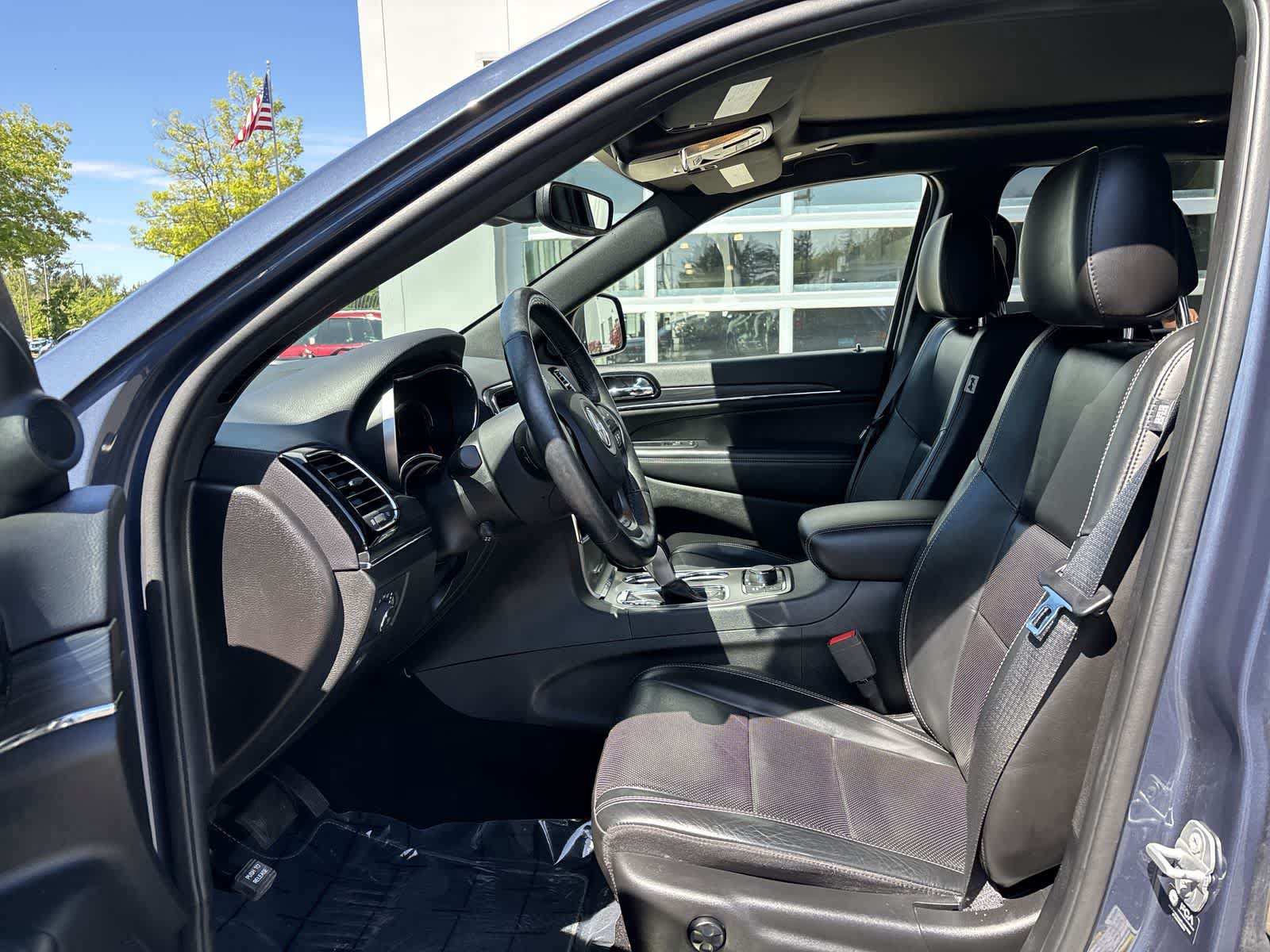 Certified 2021 Jeep Grand Cherokee Limited w/ Quick Order Package 28K 80th AWD/4WD image 8