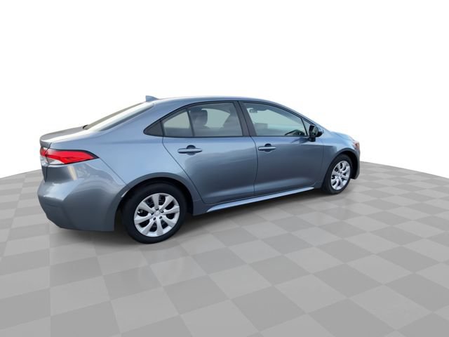 Used 2024 Toyota Corolla LE FWD image 2