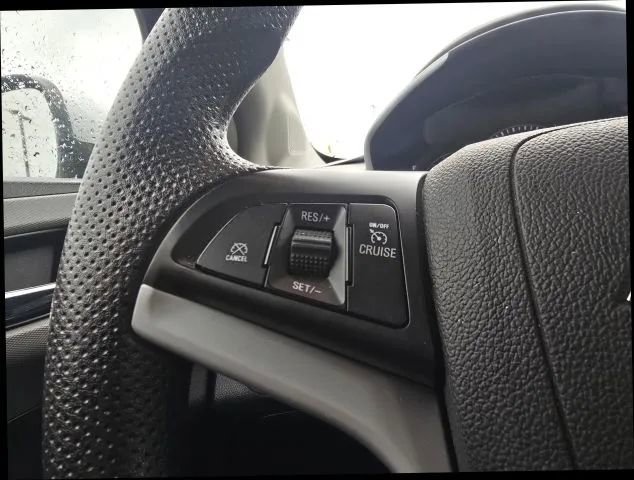 Used 2020 Chevrolet Sonic LT FWD image 22