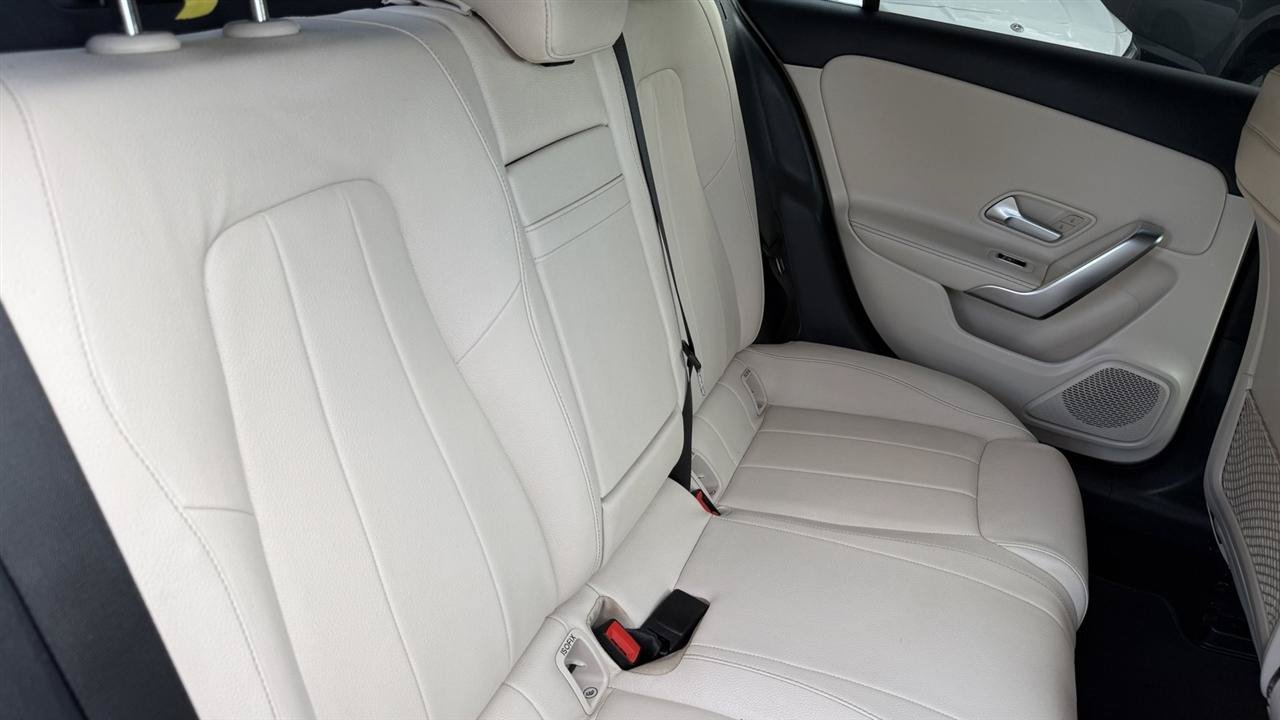 Used 2019 Mercedes-Benz A 220 4MATIC image 38