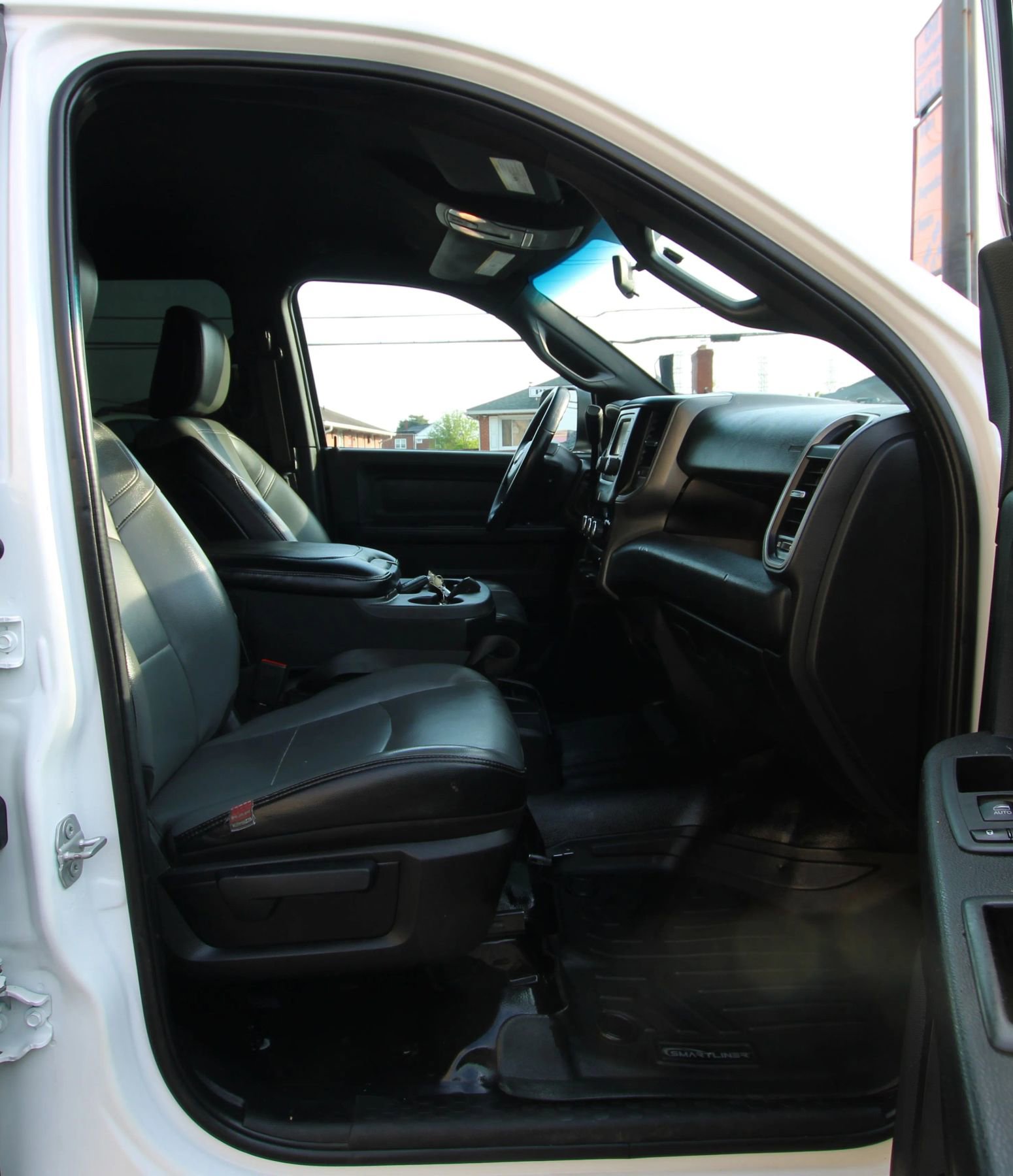 Used 2022 RAM 2500 Tradesman AWD/4WD image 9