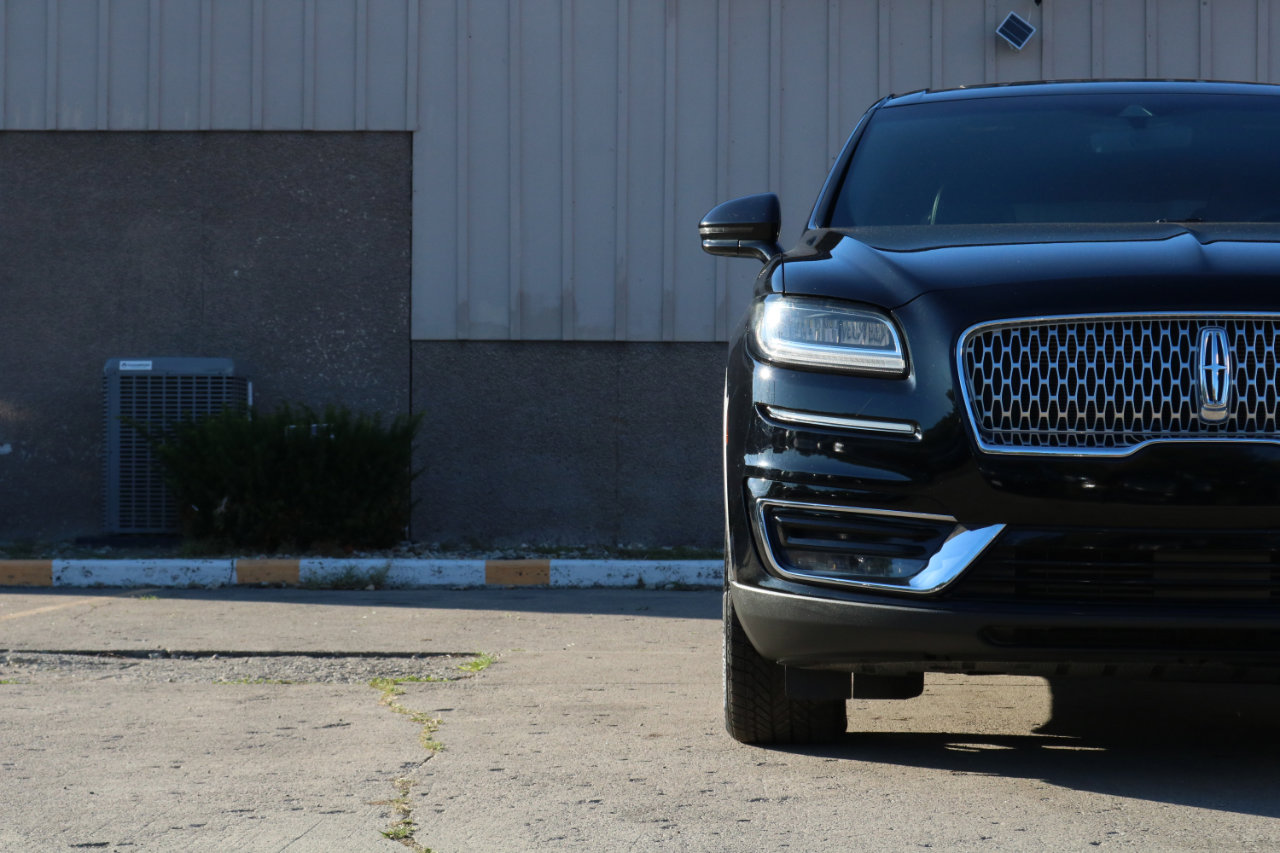 Used 2019 Lincoln Nautilus Reserve image 3