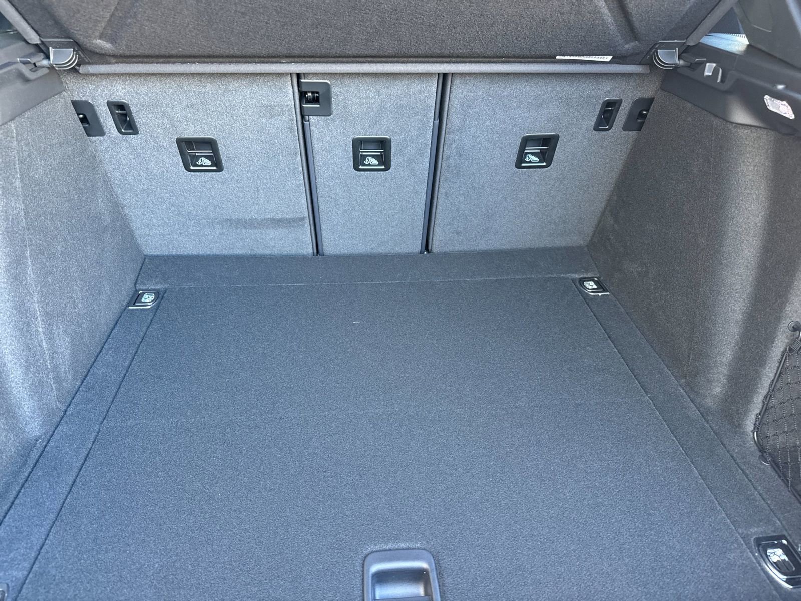 New 2026 Porsche Macan S image 17